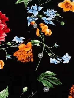 StreetX Floral Wordmark S/S Shirt - Black -ActiveWear Haven streetx floral wordmark shirt black 03